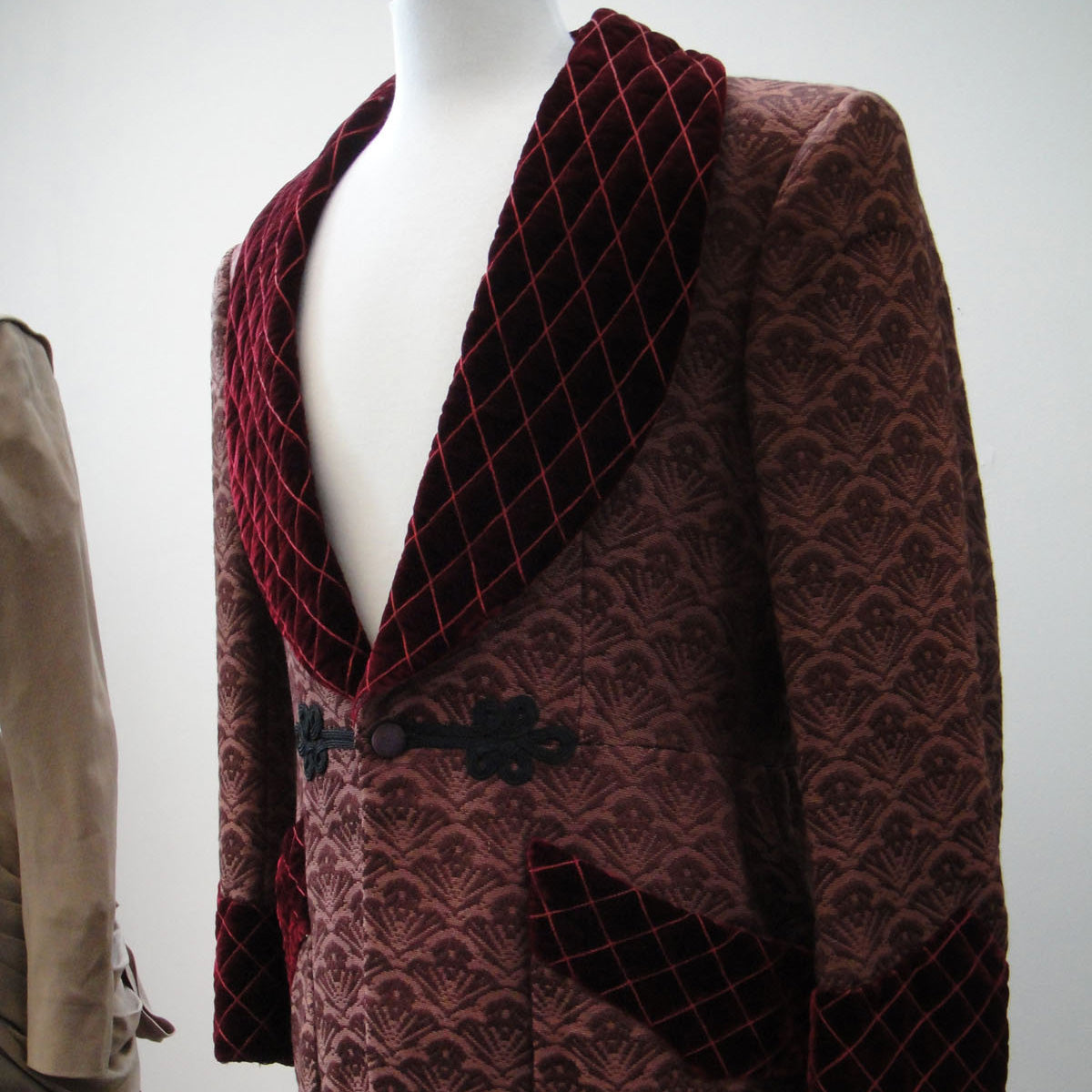 The Fashionable History of the Smoking Jacket: Loungewear Turned Formalwear