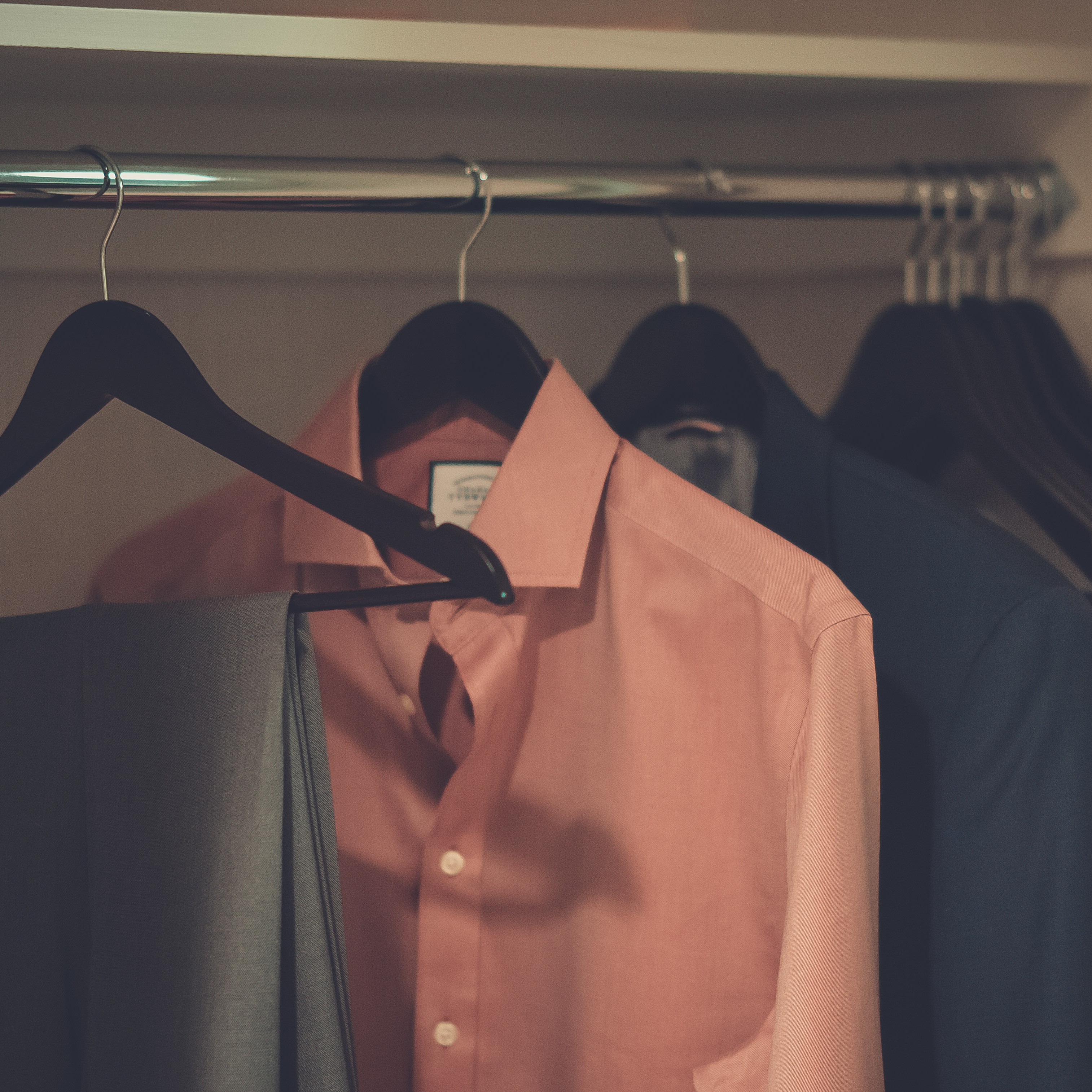 The Versatility of Dress Shirt Fabrics: Broadcloth, Oxford, Poplin, and More