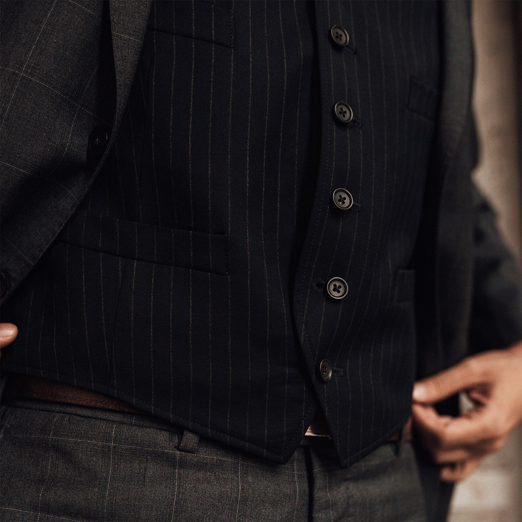 The Different Types of Suit Vests and Their Features